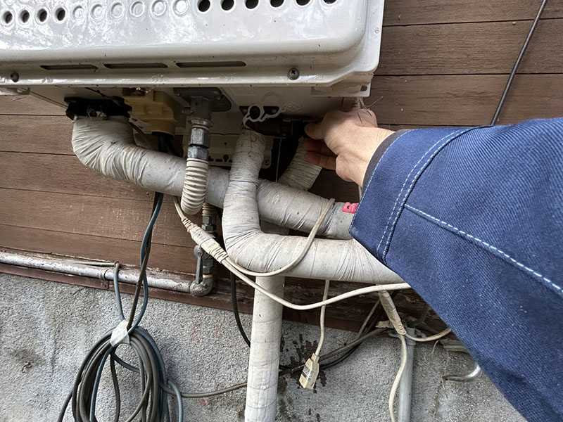 給湯器の水抜き
